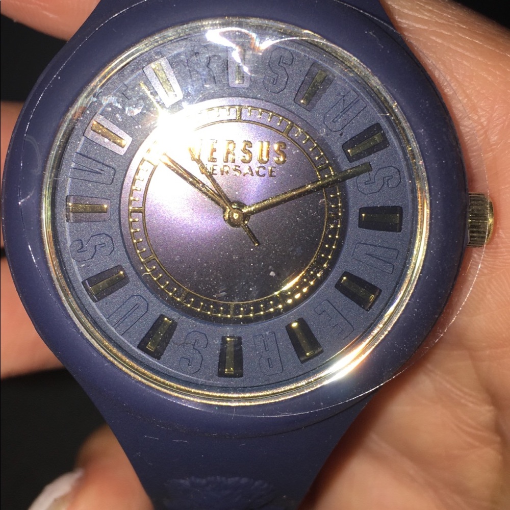 Versace Watch - Picture 4 of 4